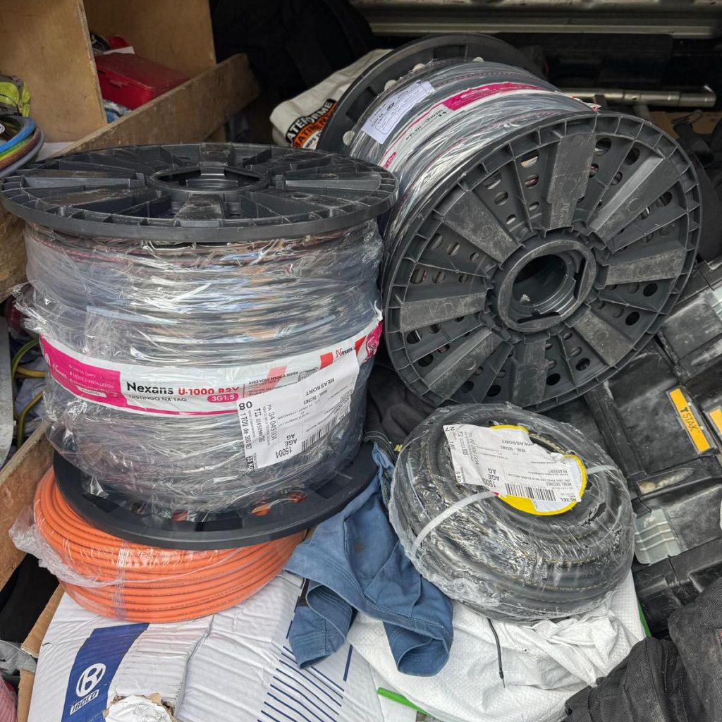 WhatsApp Image 2025-09-30 at 22.46.40 (4)